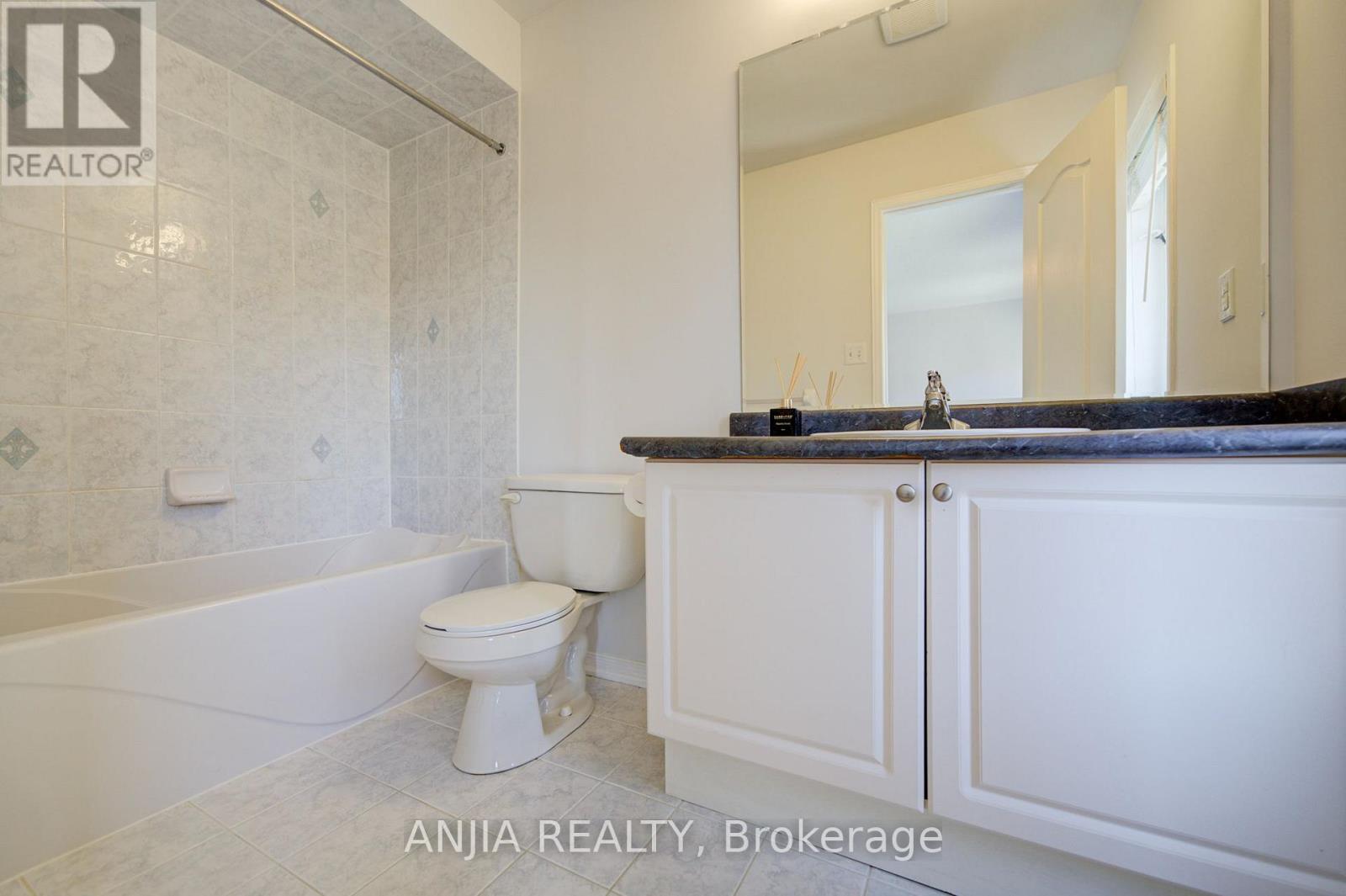 66 Prince Charles Way, Markham, Ontario  L6C 0M7 - Photo 35 - N13817952