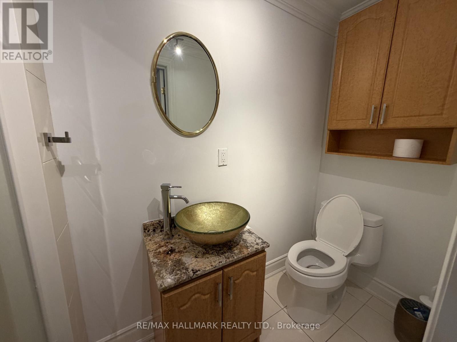 Bsmt - 190 Falstaff Avenue, Toronto, Ontario  M6L 3C3 - Photo 10 - W13817768