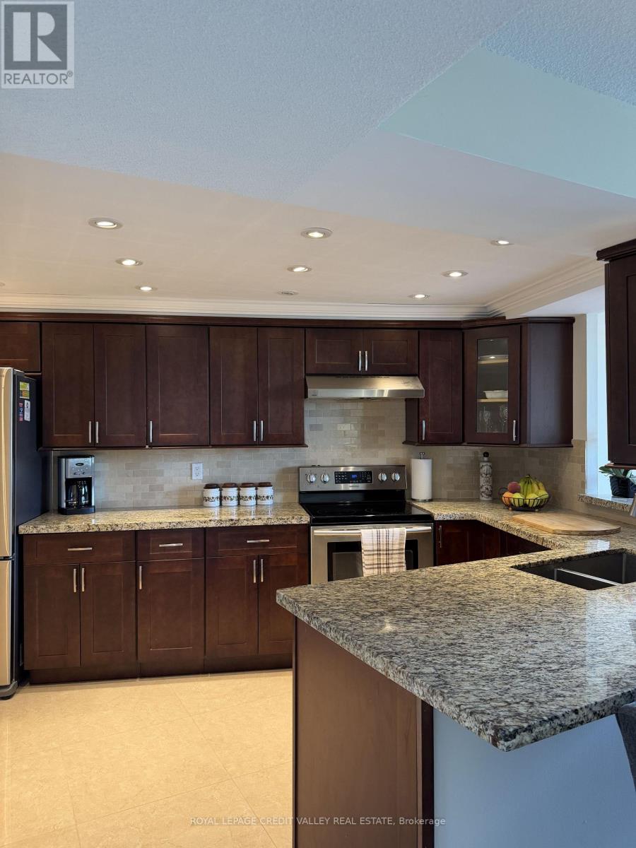 406 - 1360 Rathburn Road E, Mississauga (Rathwood), Ontario  L4W 4H4 - Photo 2 - W13817776