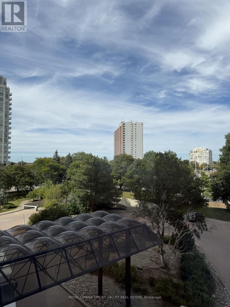 406 - 1360 Rathburn Road E, Mississauga (Rathwood), Ontario  L4W 4H4 - Photo 8 - W13817776