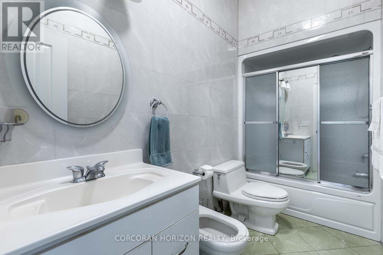 16 Rosegarden Drive, Brampton (Toronto Gore Rural Estate), Ontario  L6P 0E6 - Photo 16 - W13817870