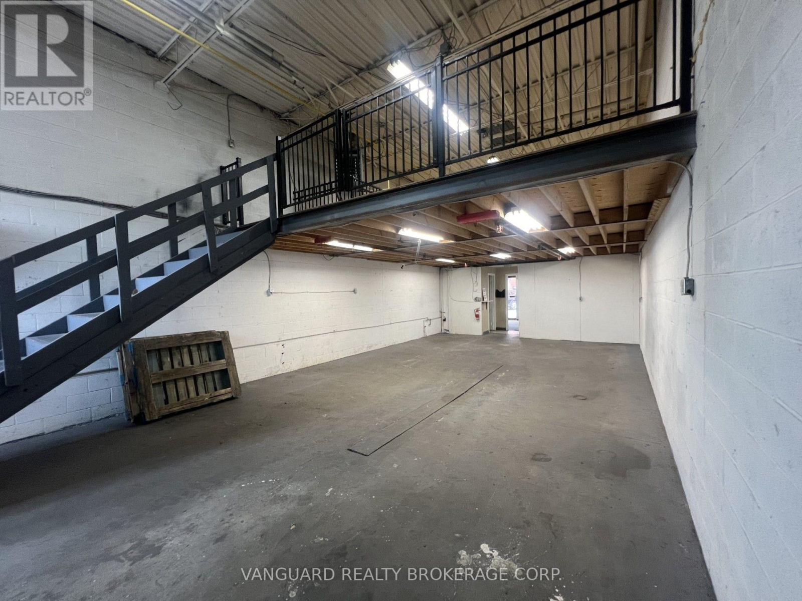 C3 - 55 Selby Road, Brampton (Brampton East Industrial), Ontario  L6W 1K5 - Photo 6 - W13817900