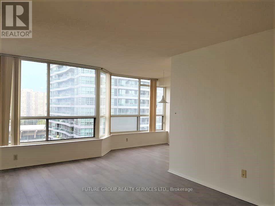 1008 - 55 Elm Drive W, Mississauga, Ontario  L5B 3Z3 - Photo 4 - W13817944