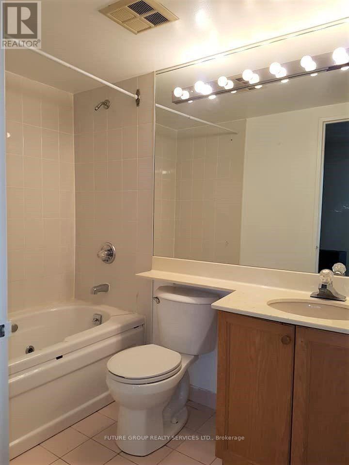 1008 - 55 Elm Drive W, Mississauga, Ontario  L5B 3Z3 - Photo 7 - W13817944