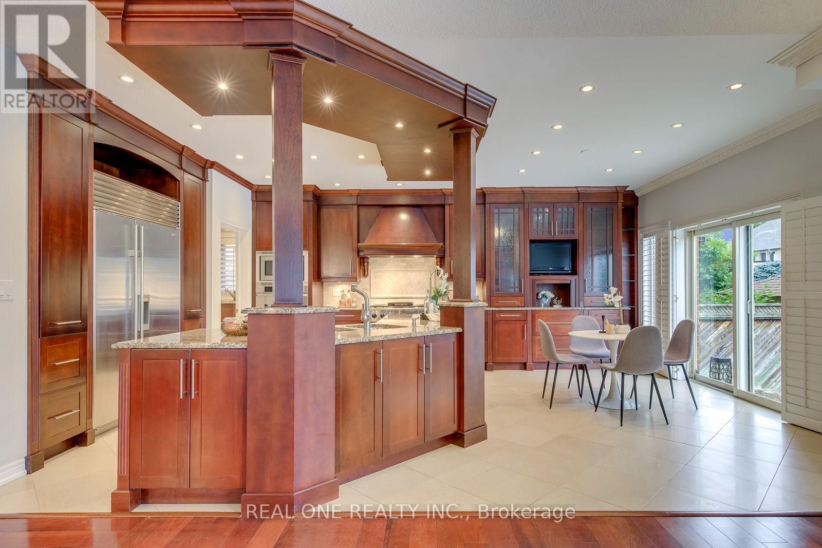 1206 Lindenrock Drive, Oakville, Ontario  L6H 6T4 - Photo 15 - W13817998
