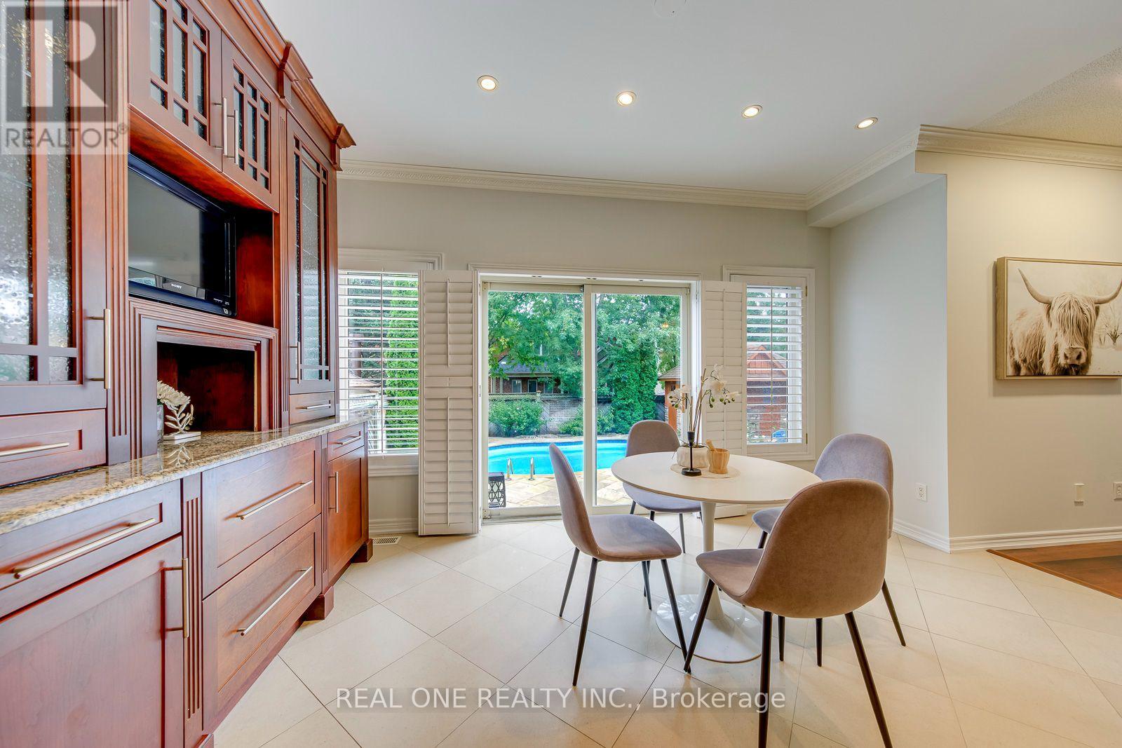 1206 Lindenrock Drive, Oakville, Ontario  L6H 6T4 - Photo 17 - W13817998