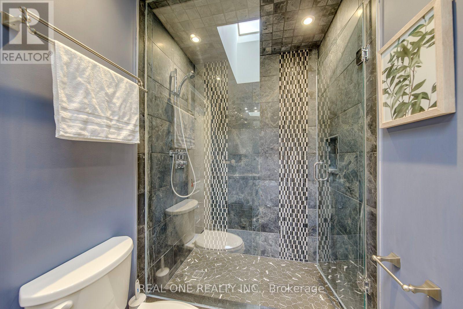 1206 Lindenrock Drive, Oakville, Ontario  L6H 6T4 - Photo 38 - W13817998