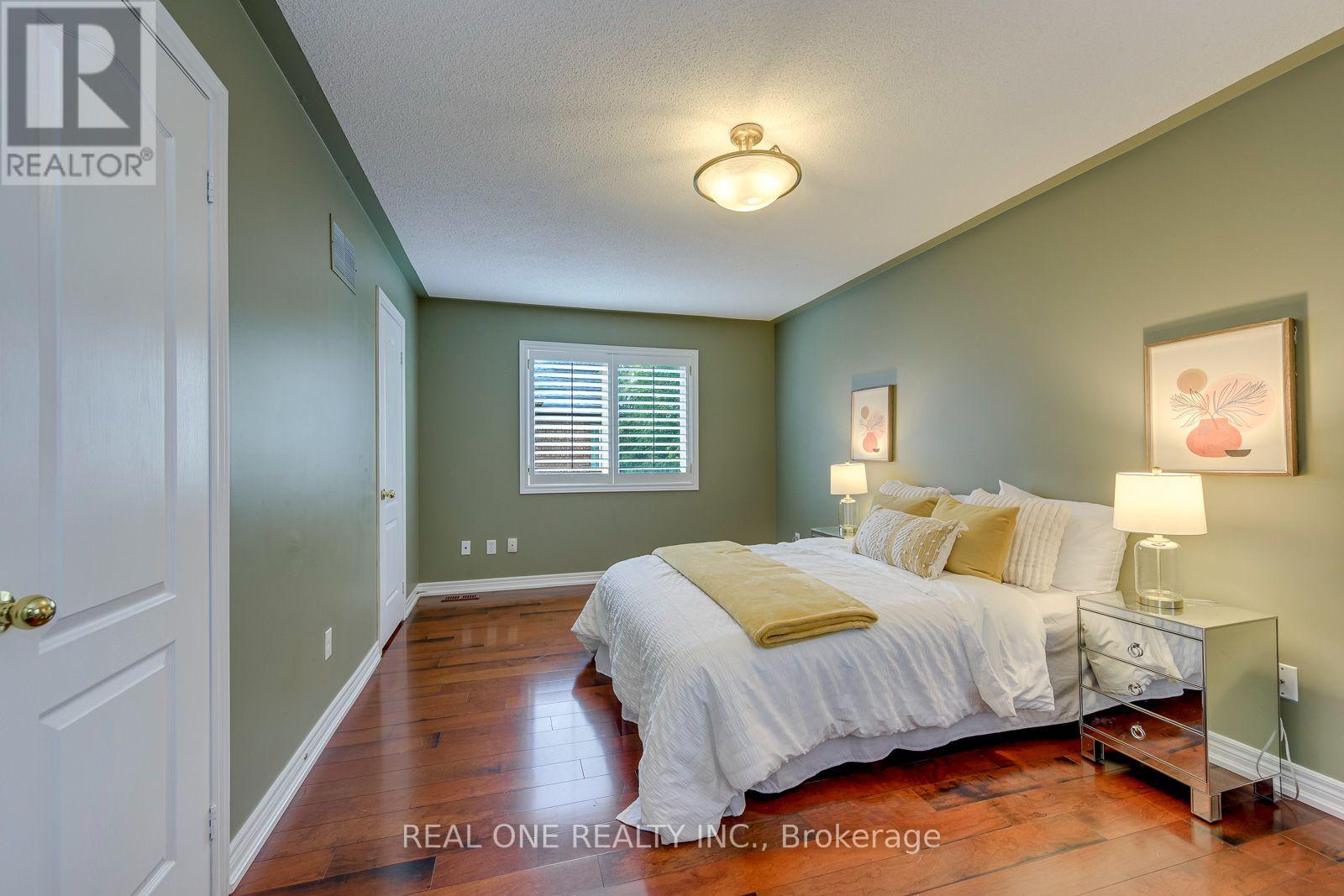 1206 Lindenrock Drive, Oakville, Ontario  L6H 6T4 - Photo 39 - W13817998