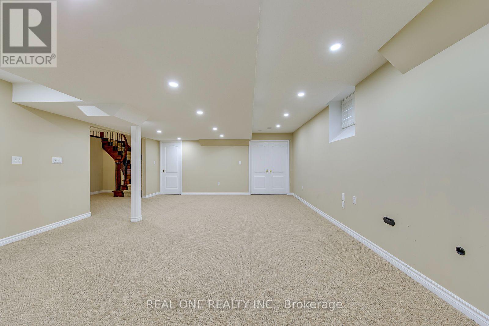 1206 Lindenrock Drive, Oakville, Ontario  L6H 6T4 - Photo 42 - W13817998