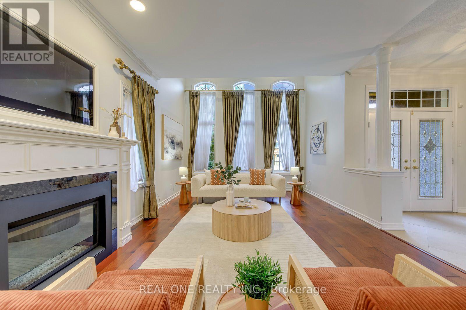 1206 Lindenrock Drive, Oakville, Ontario  L6H 6T4 - Photo 6 - W13817998