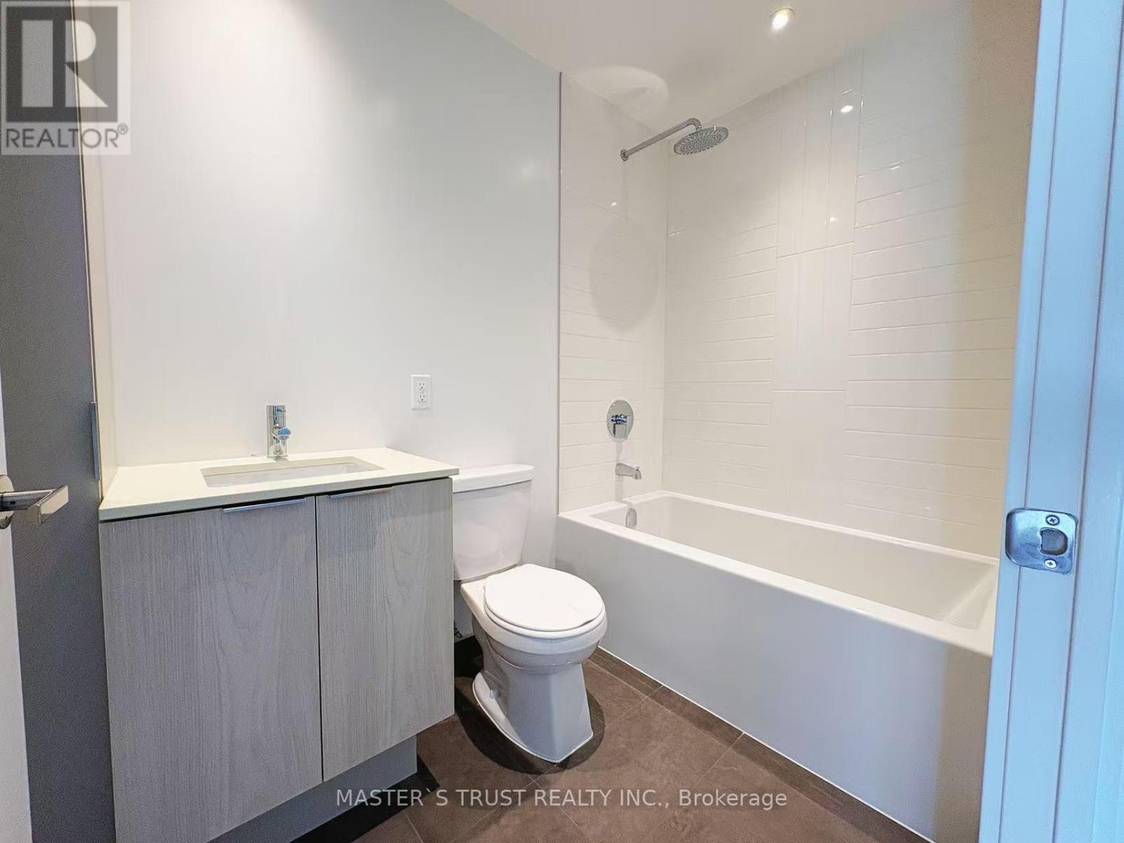 7502 - 448 Burnhamthorpe Road W, Mississauga (City Centre), Ontario  L5B 0R4 - Photo 6 - W13818016