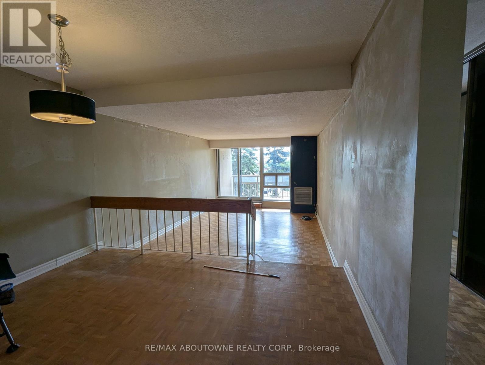 306 - 1359 White Oaks Boulevard, Oakville, Ontario  L6H 2R8 - Photo 8 - W13818032