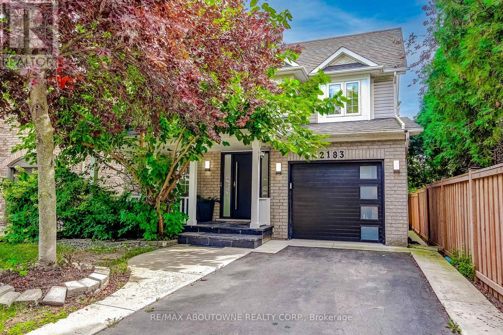 2183 Birchleaf Lane, Burlington (Orchard), Ontario  L7L 6G8 - Photo 1 - W13818100