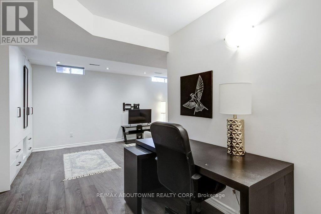 2183 Birchleaf Lane, Burlington (Orchard), Ontario  L7L 6G8 - Photo 34 - W13818100