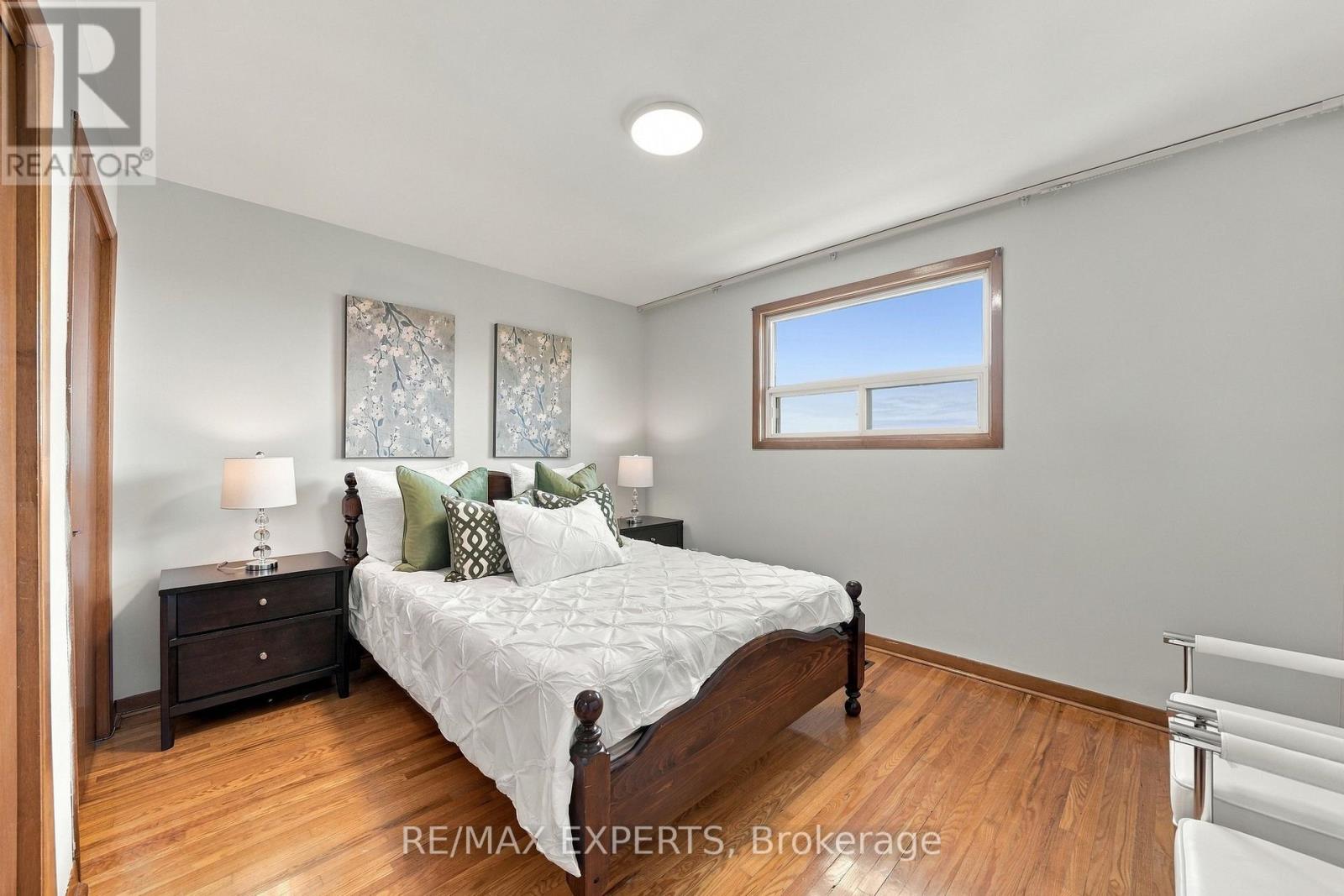 12 Paradelle Crescent, Toronto, Ontario  M3N 1E4 - Photo 13 - W13818108
