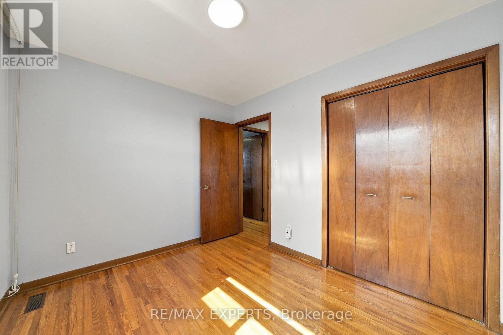 12 Paradelle Crescent, Toronto, Ontario  M3N 1E4 - Photo 18 - W13818108