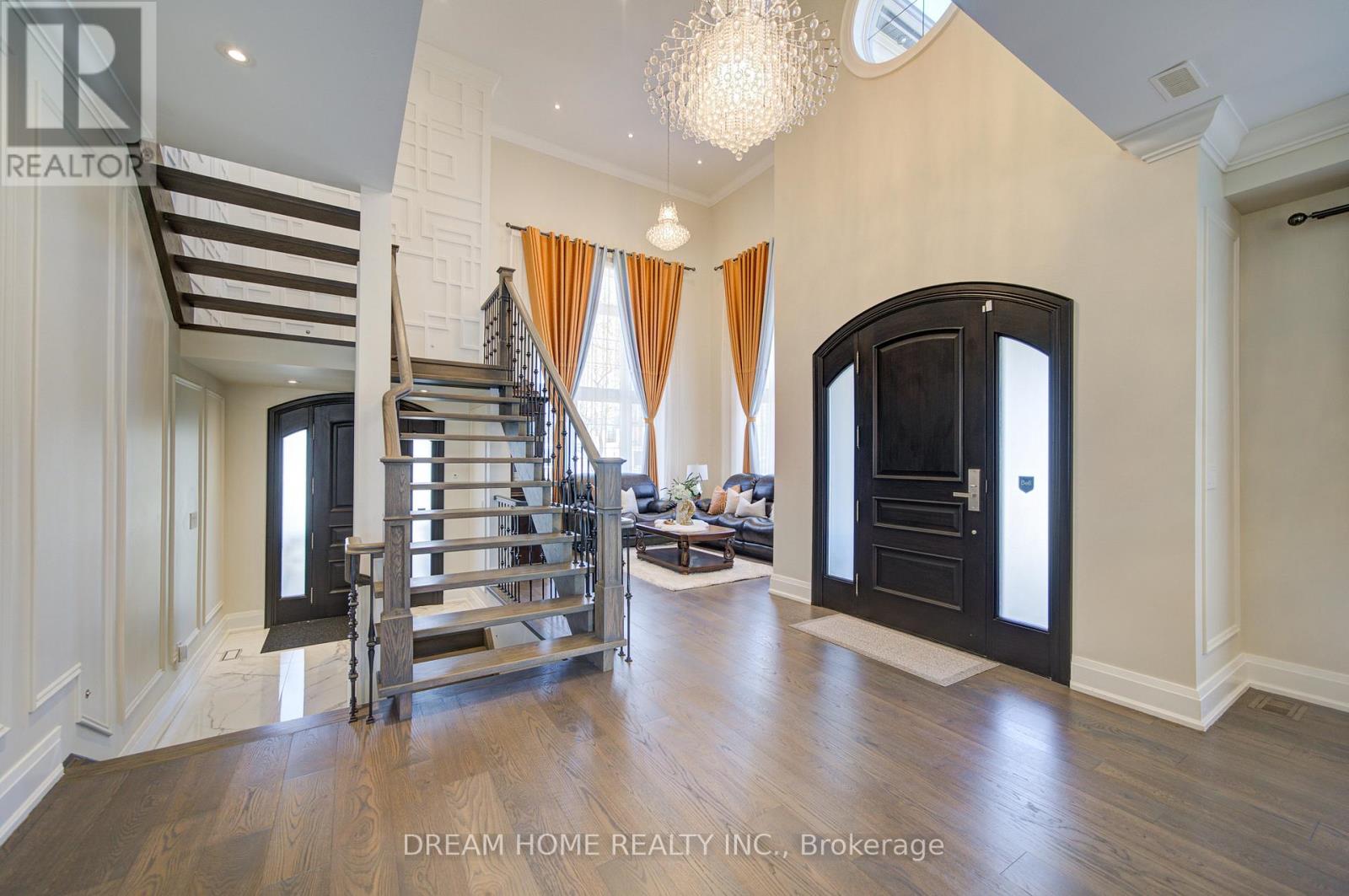 476 Tennyson Drive, Oakville (Wo West), Ontario  L6L 3Z1 - Photo 5 - W13818126