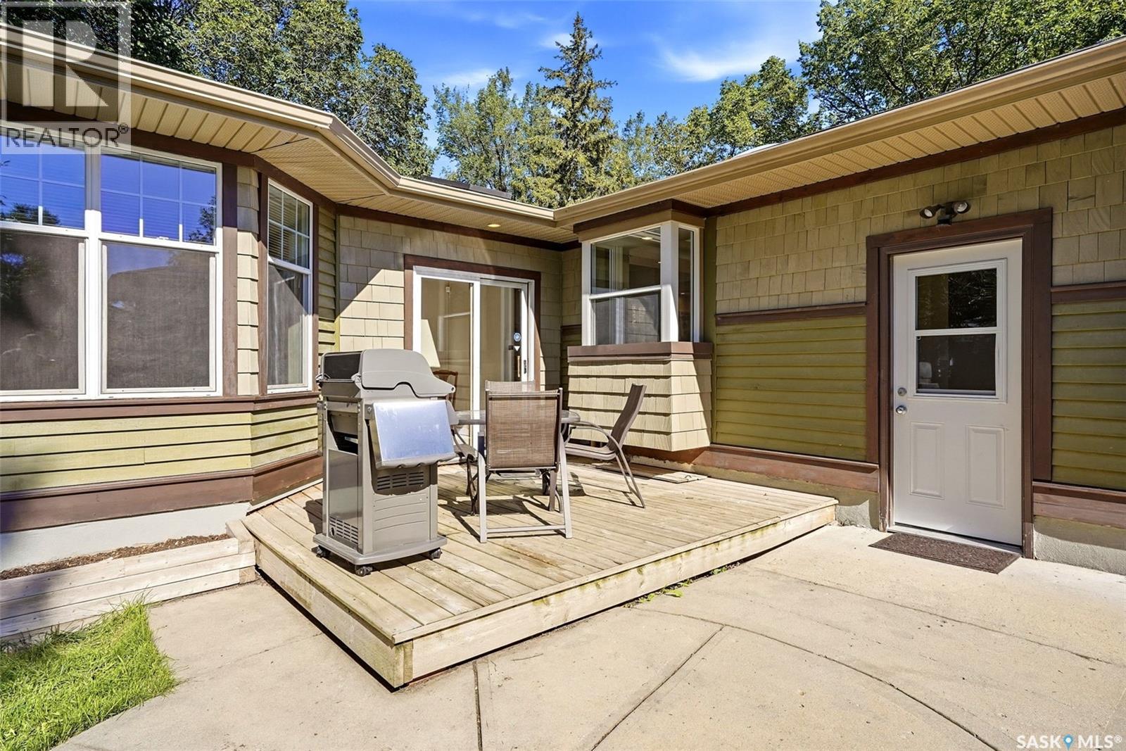 30 Lake Street, Regina, Saskatchewan  S4S 4A8 - Photo 43 - SK049105
