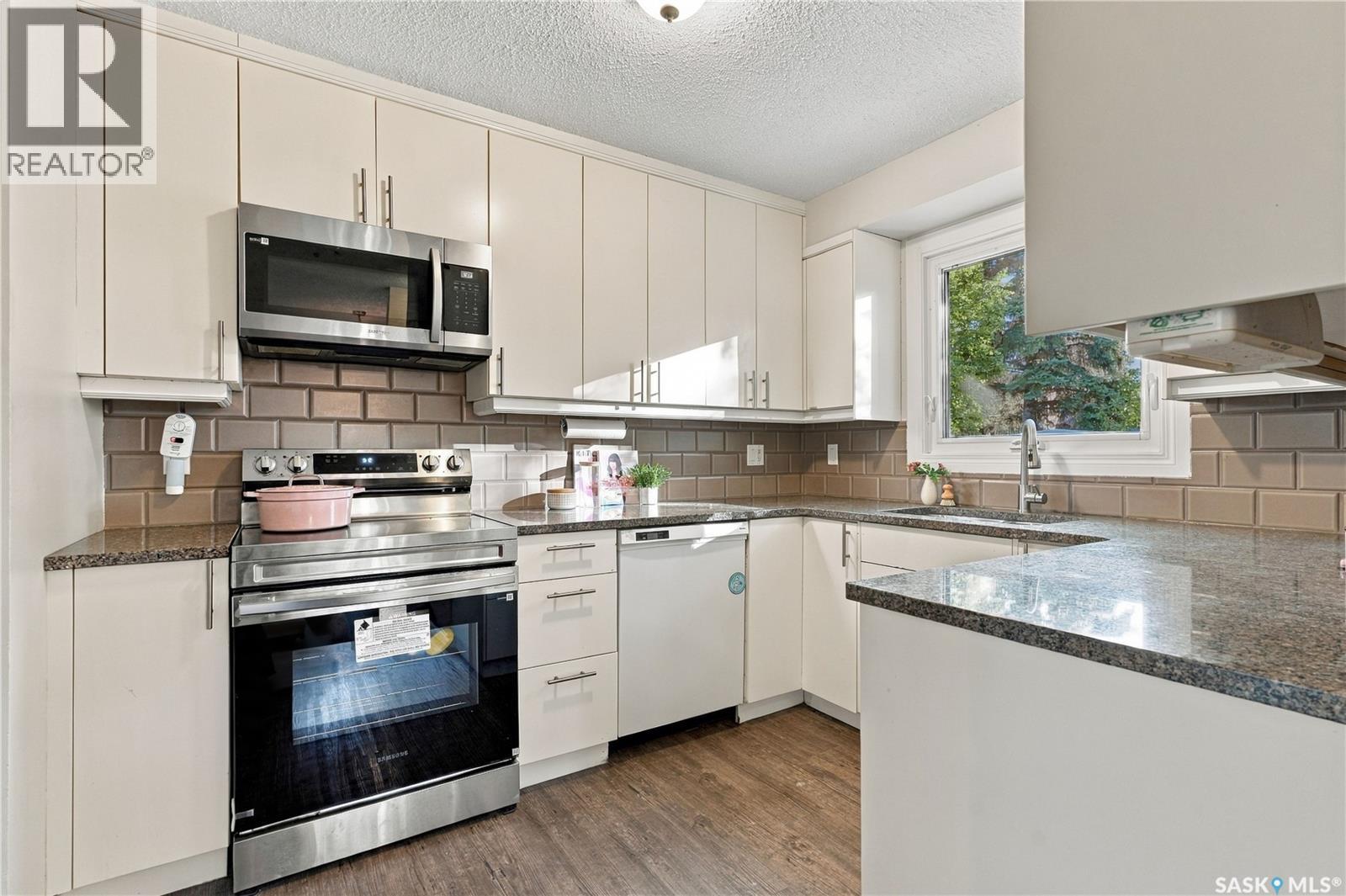 3718 Taylor Street E, Saskatoon, Saskatchewan  S7H 5J3 - Photo 7 - SK049022