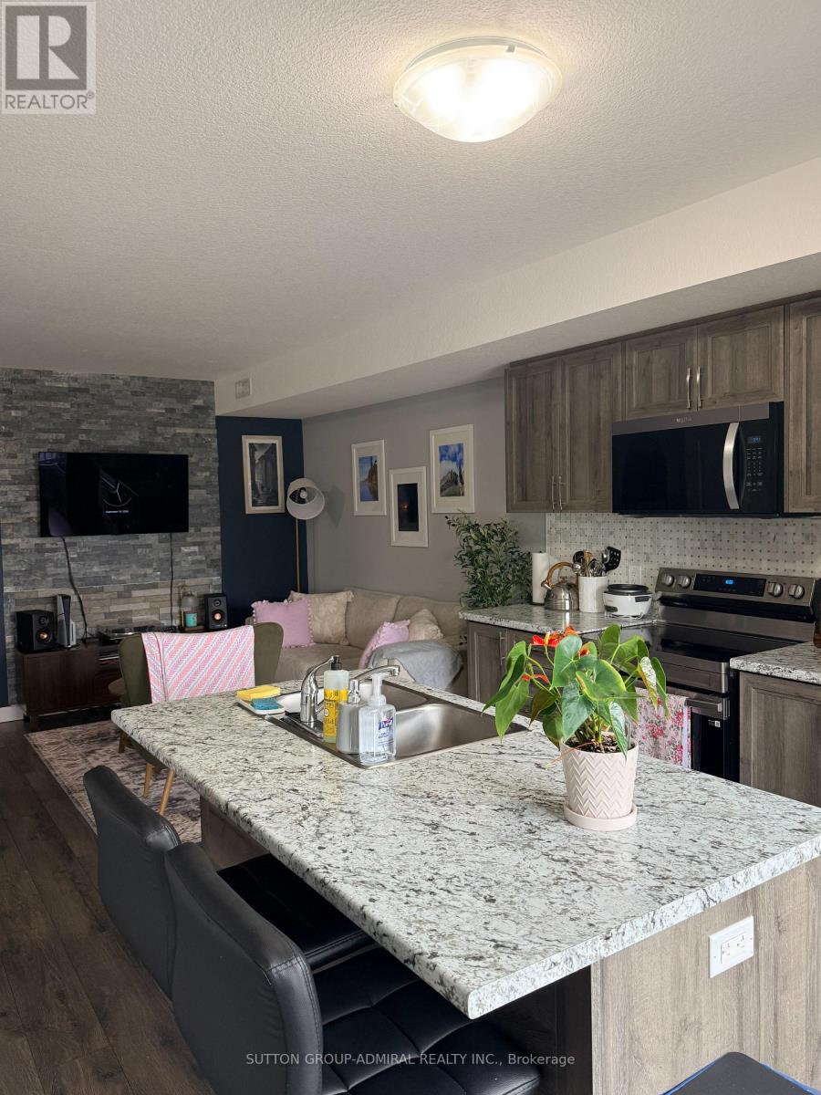 C - 148 Rochefort Street, Kitchener, Ontario N2R 0P5 - Photo 6 - X13817806