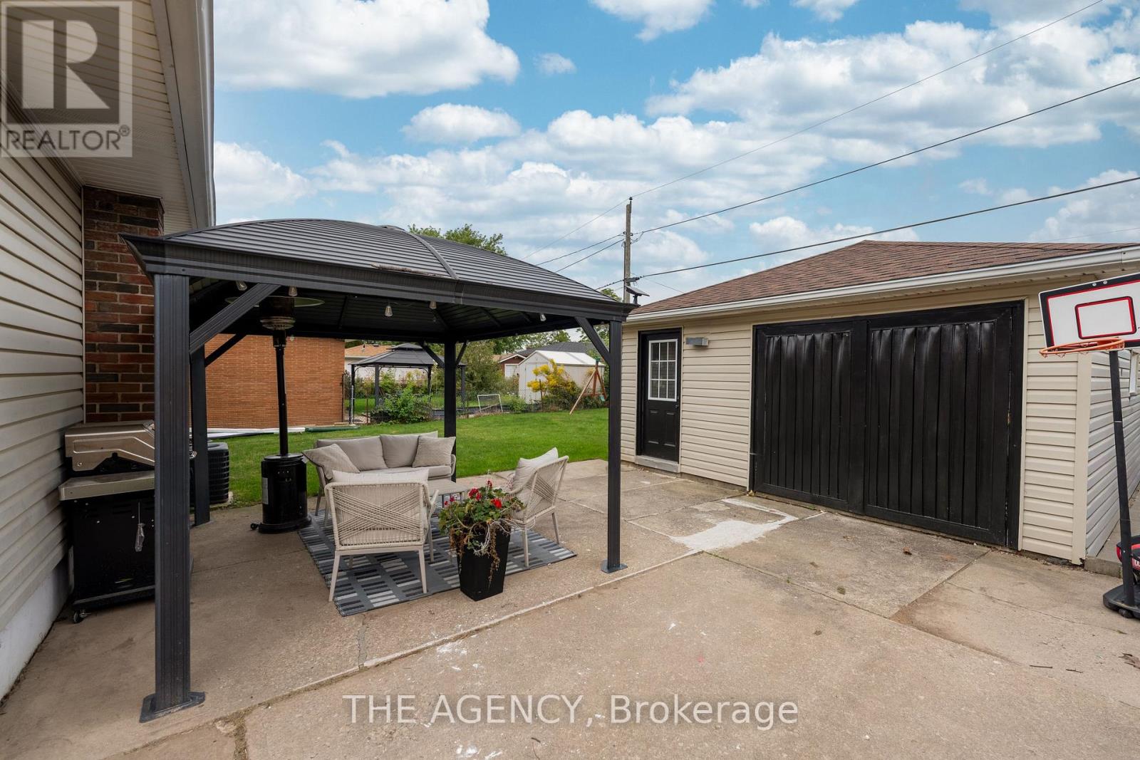 20 Ridge Point Drive, St. Catharines (Burleigh Hill), Ontario  L2T 2S9 - Photo 25 - X13817872