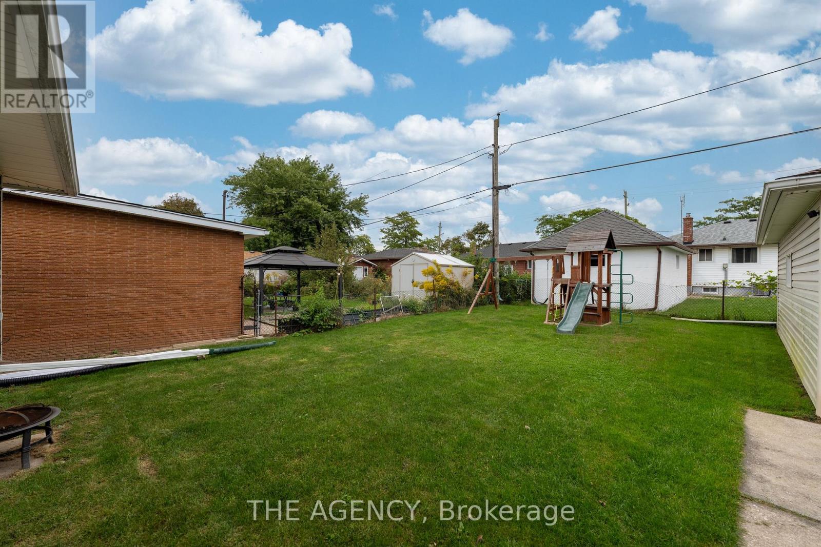 20 Ridge Point Drive, St. Catharines (Burleigh Hill), Ontario  L2T 2S9 - Photo 27 - X13817872
