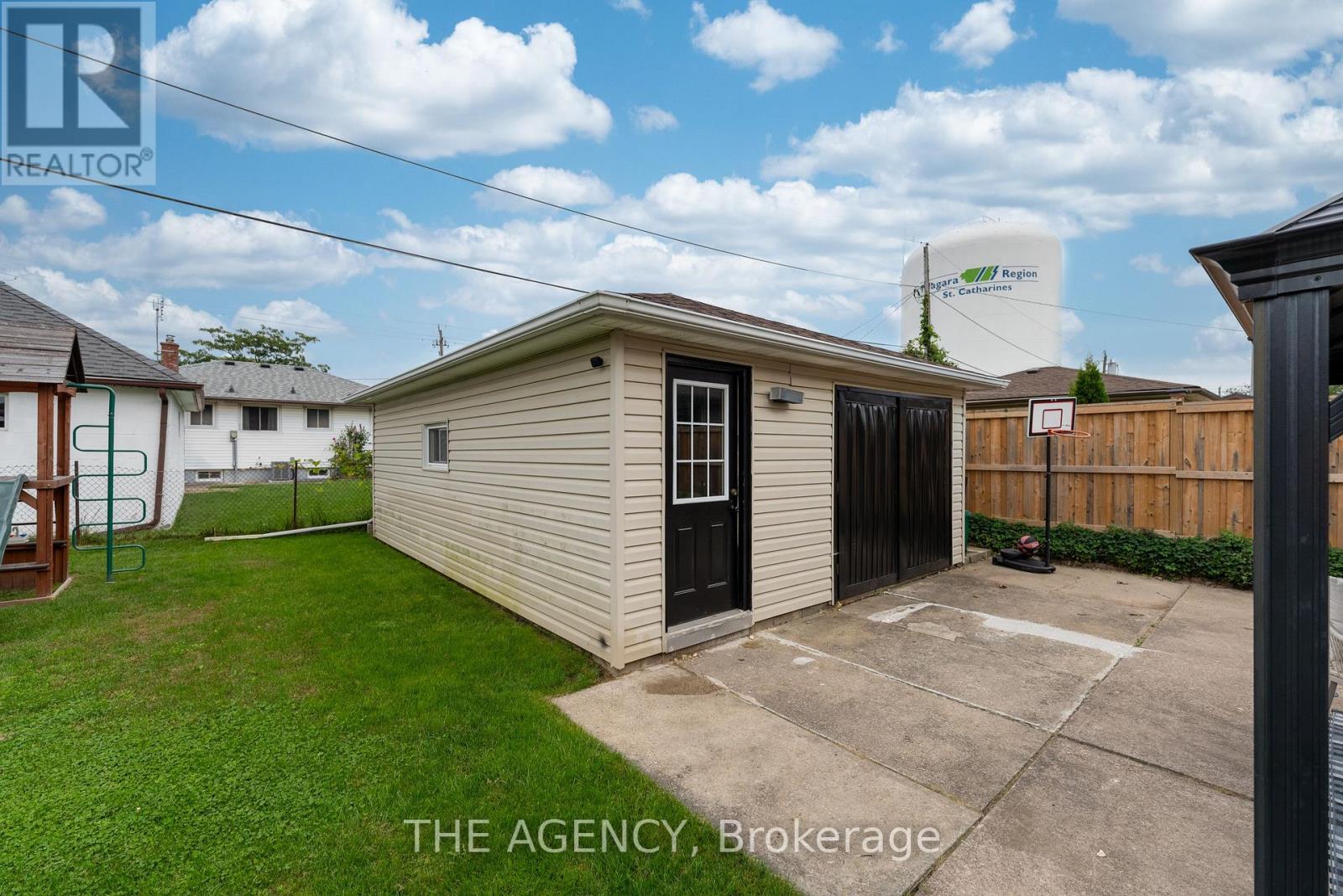20 Ridge Point Drive, St. Catharines (Burleigh Hill), Ontario  L2T 2S9 - Photo 28 - X13817872