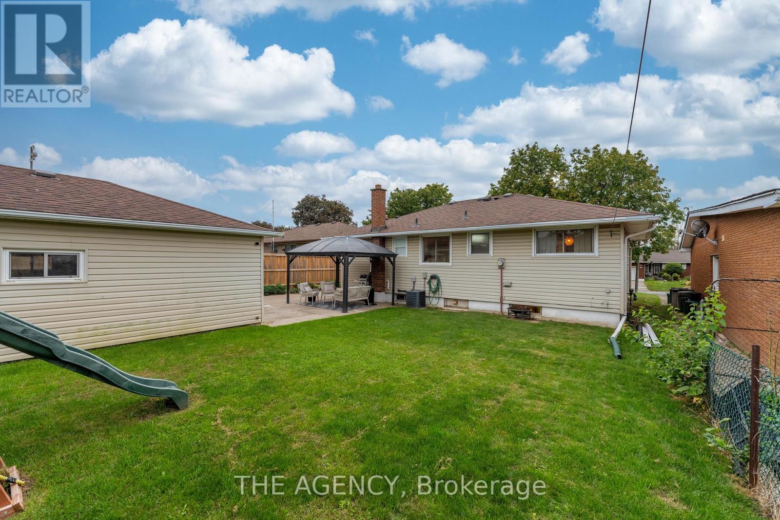 20 Ridge Point Drive, St. Catharines (Burleigh Hill), Ontario  L2T 2S9 - Photo 31 - X13817872