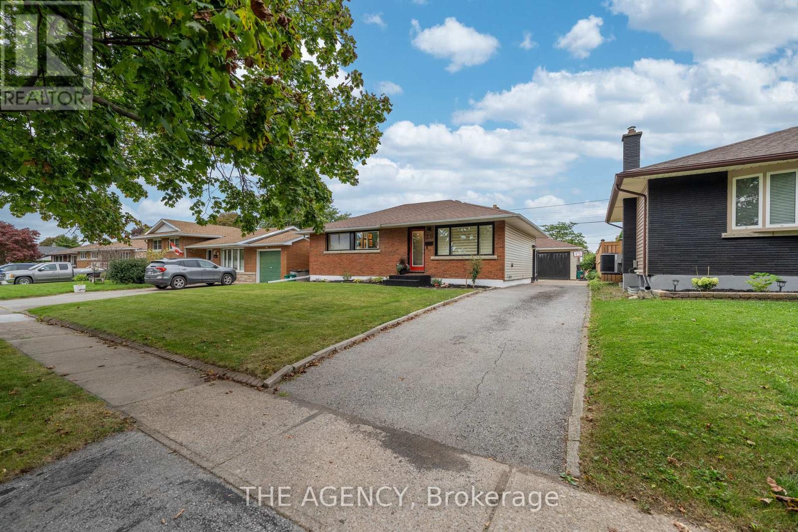 20 Ridge Point Drive, St. Catharines (Burleigh Hill), Ontario  L2T 2S9 - Photo 39 - X13817872