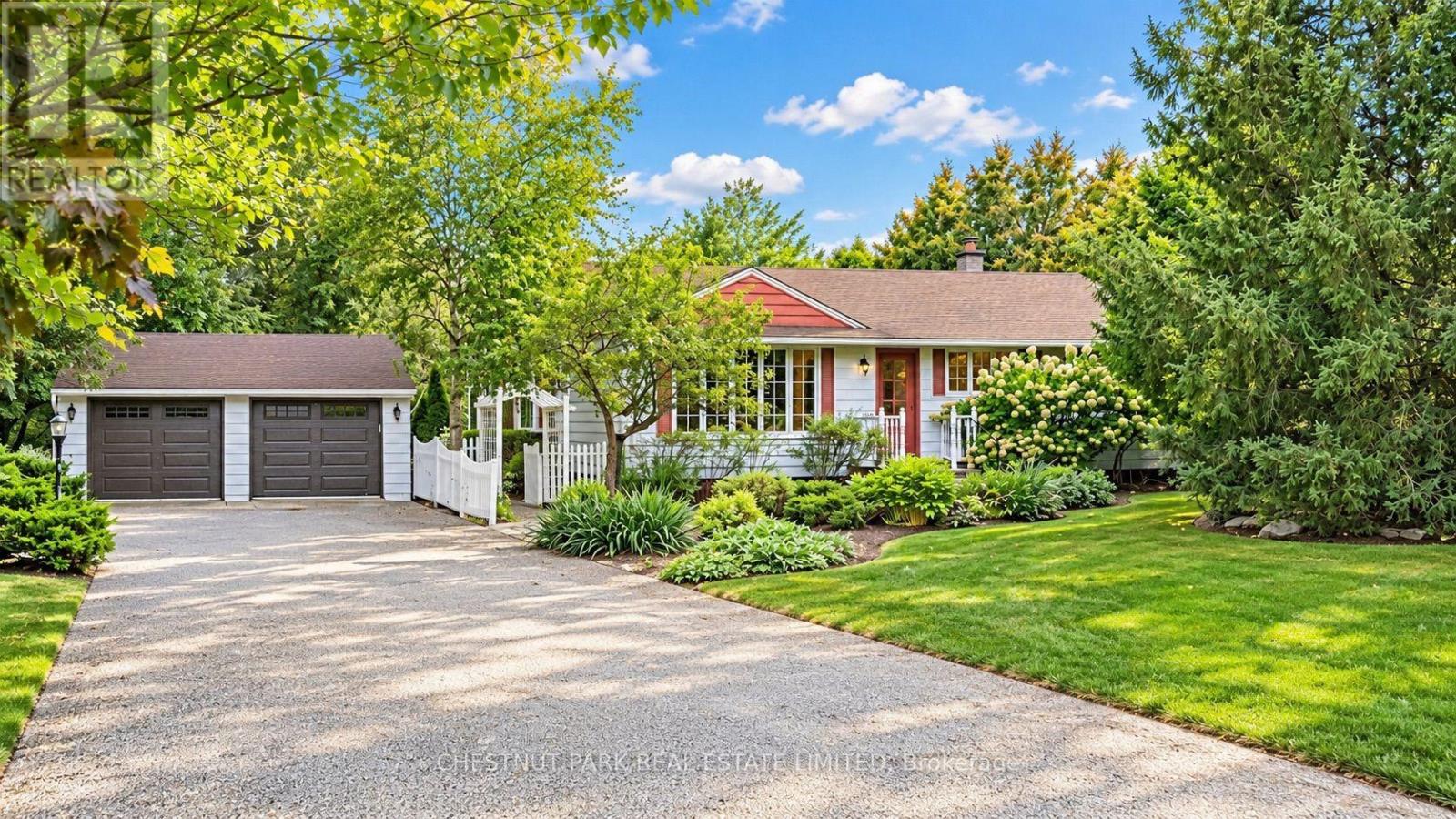 2445 BINBROOK ROAD, hamilton, Ontario
