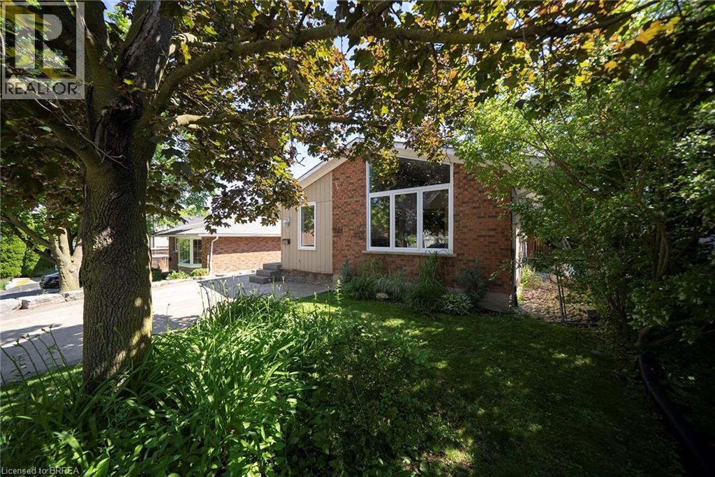 17 Flynn Avenue, Cambridge, Ontario  N3C 2T8 - Photo 4 - 40860152