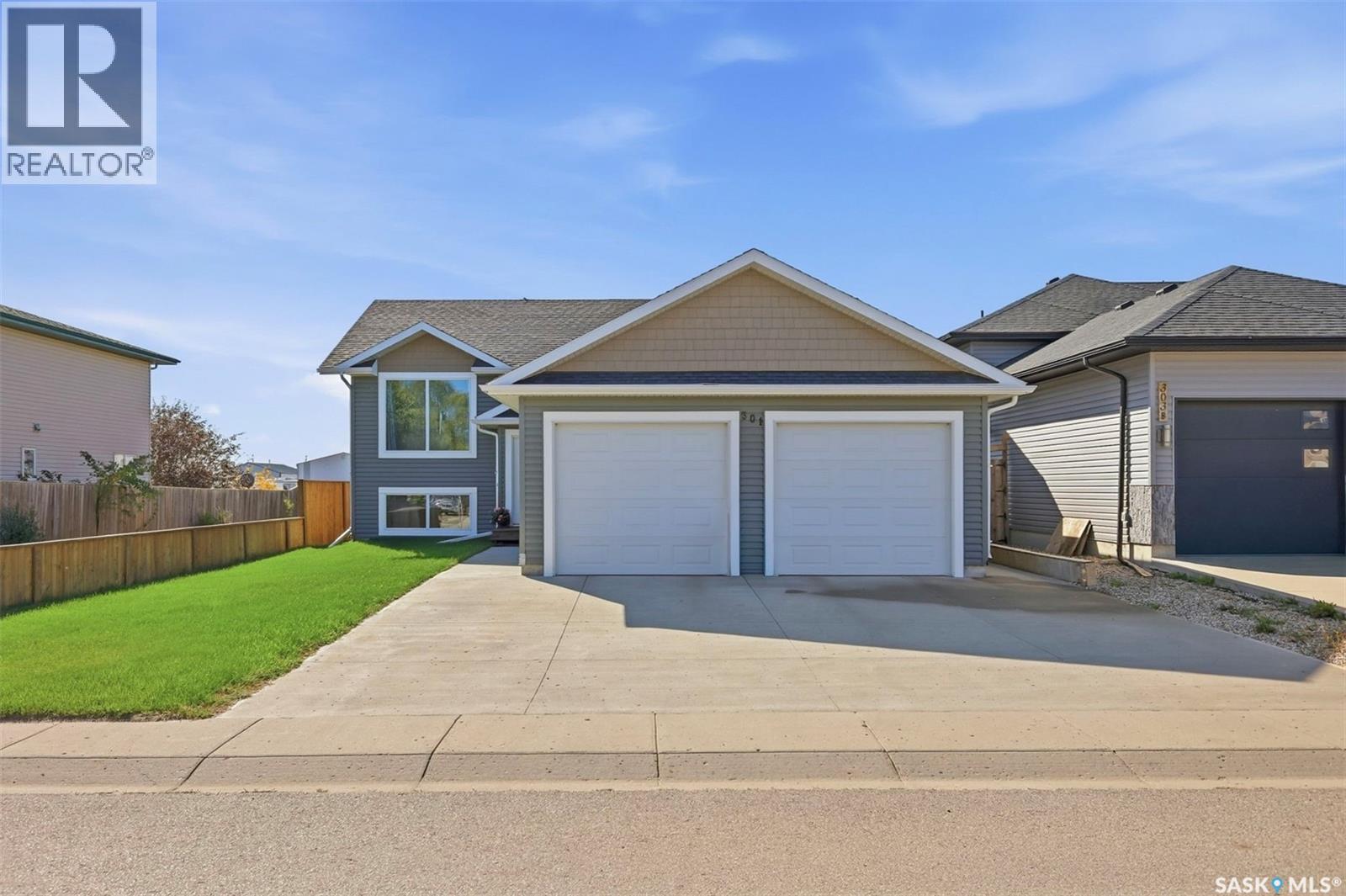 301 Haichert Street W, Warman, Saskatchewan  S0K 4S0 - Photo 2 - SK049169