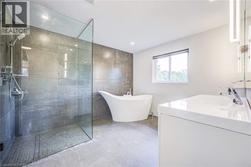 3148 Terraview Court, Burlington, Ontario  L7M 1E9 - Photo 25 - 40865457