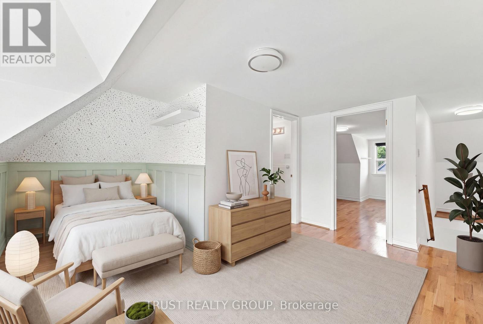2nd & 3rd Floor - 2279 Dundas Street W, Toronto, Ontario  M6R 1X6 - Photo 18 - W13817762