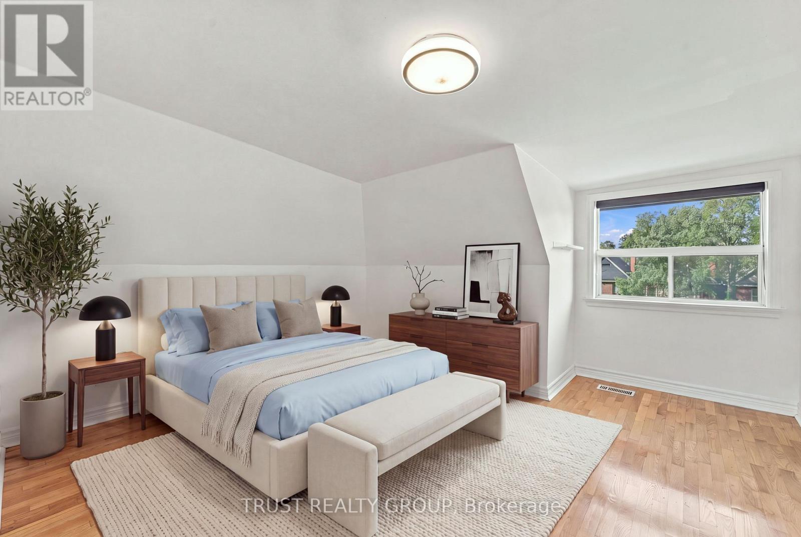 2nd & 3rd Floor - 2279 Dundas Street W, Toronto, Ontario  M6R 1X6 - Photo 20 - W13817762
