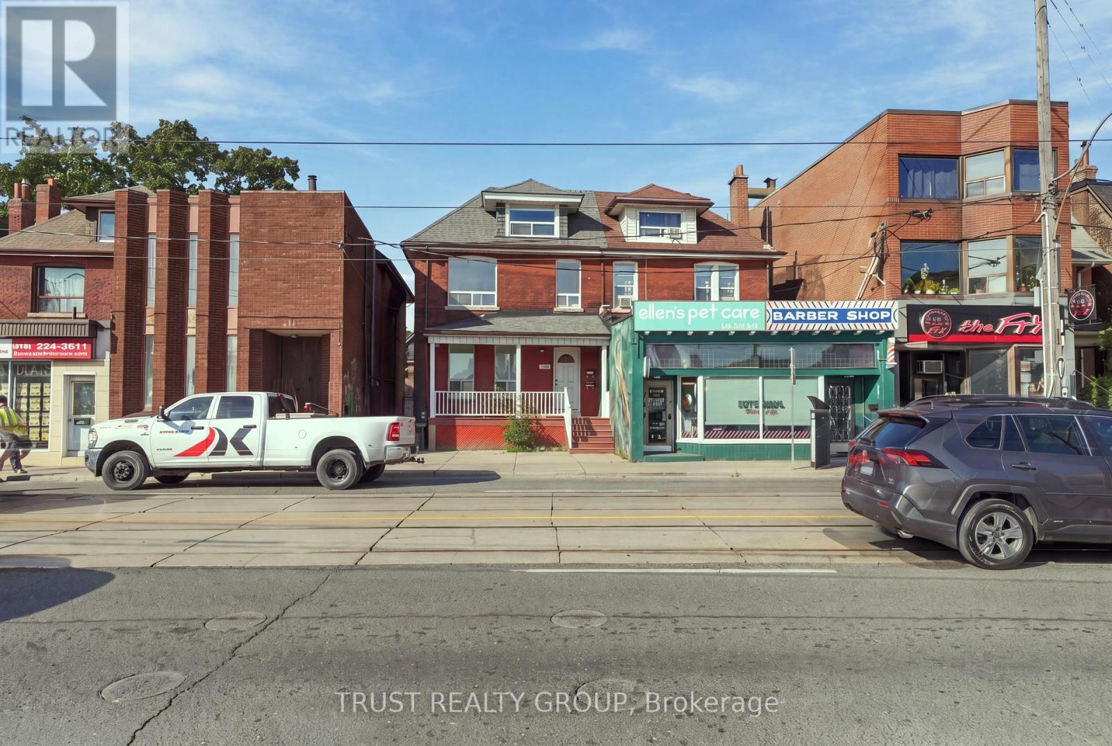 2nd & 3rd Floor - 2279 Dundas Street W, Toronto, Ontario  M6R 1X6 - Photo 31 - W13817762