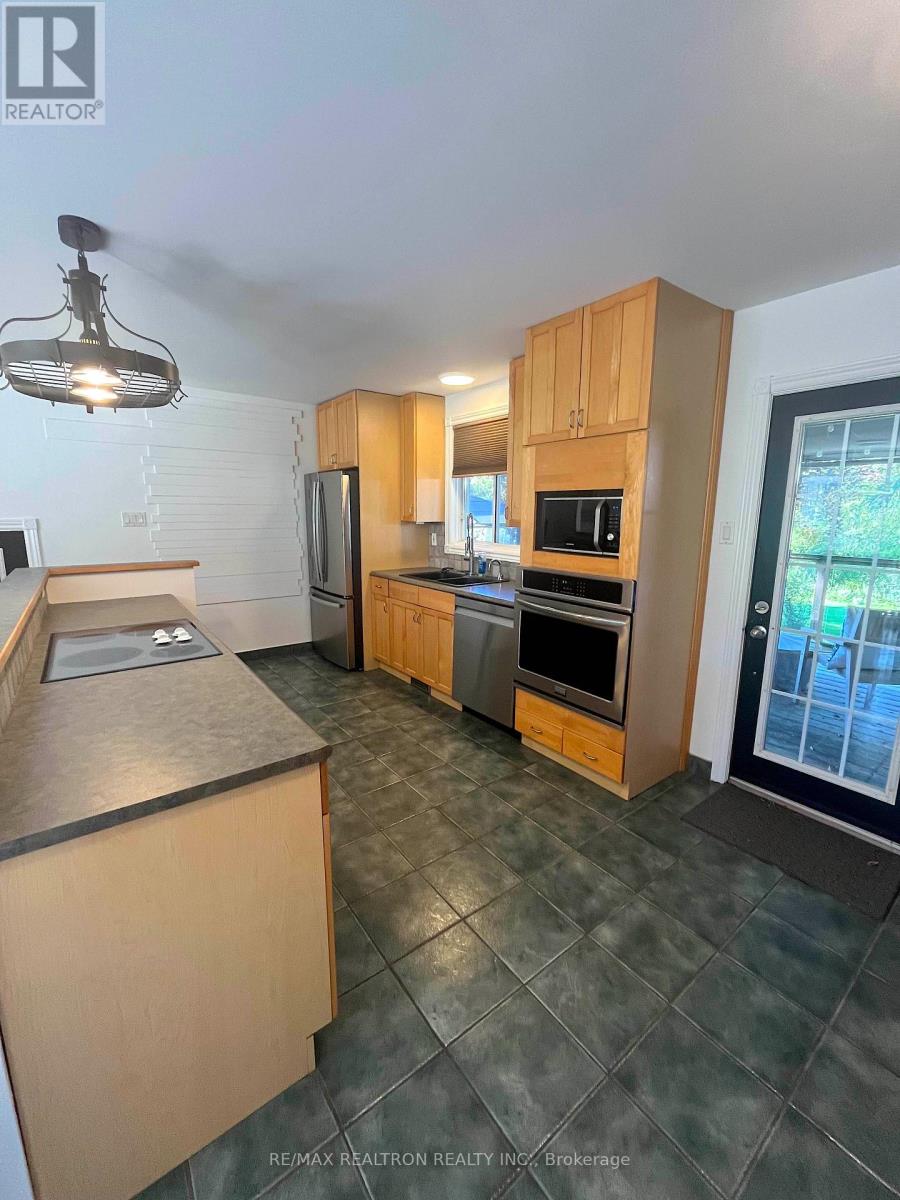 Main Floor - 241 Westbury Avenue, Loyalist, Ontario  K0H 1G0 - Photo 10 - X13778492