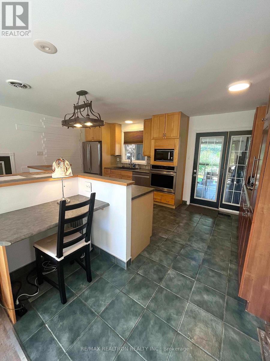 Main Floor - 241 Westbury Avenue, Loyalist, Ontario  K0H 1G0 - Photo 11 - X13778492