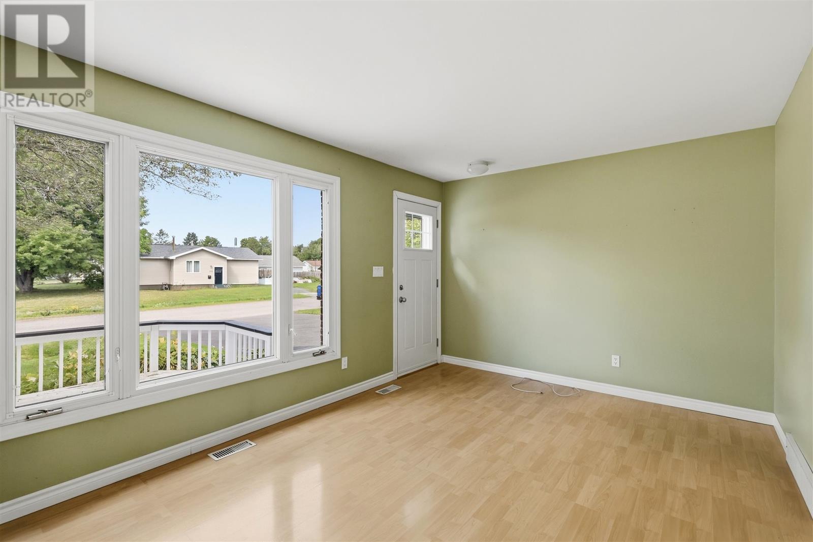 61 Williams St, Sault Ste. Marie, Ontario P6A 5V3 - Photo 5 - SM262548