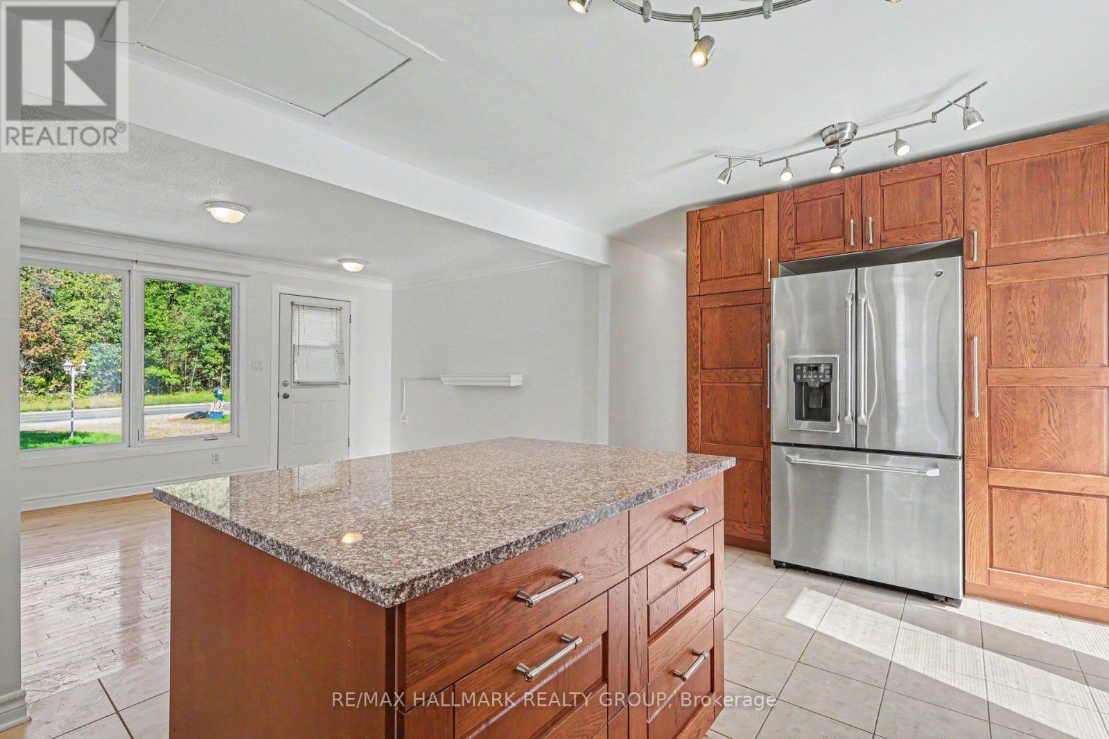 7220 Mitch Owens Road, Ottawa, Ontario  K4P 1K8 - Photo 12 - X13595720