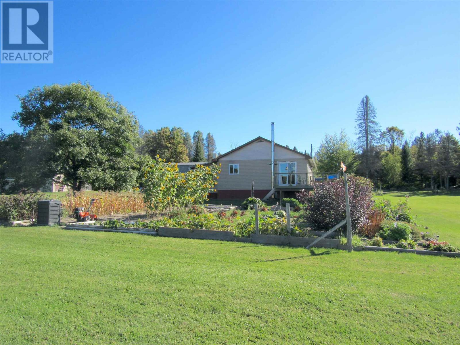 76 Chiblow Lake Rd, Iron Bridge, Ontario P0R 1H0 - Photo 4 - SM262636
