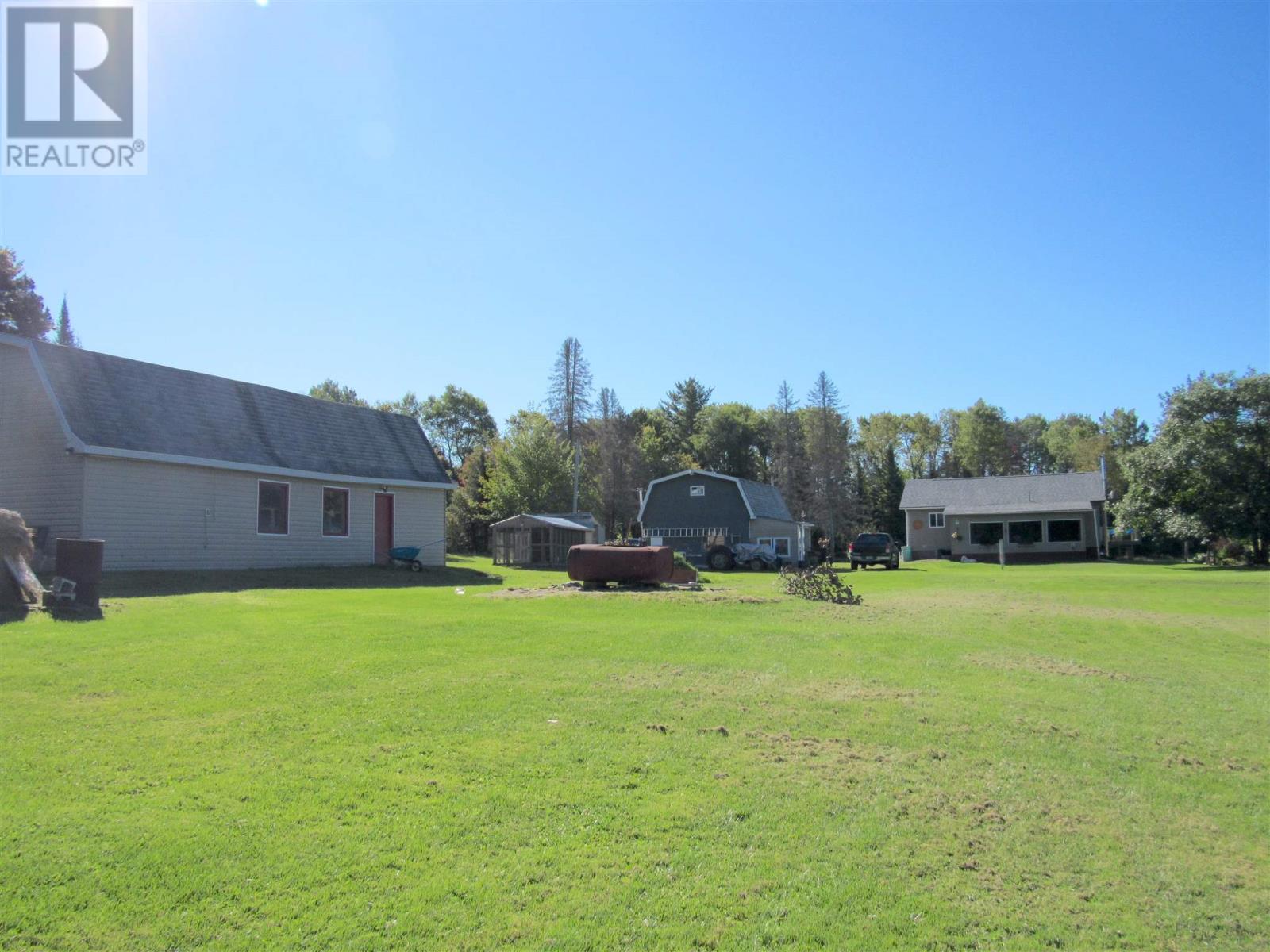 76 Chiblow Lake Rd, Iron Bridge, Ontario P0R 1H0 - Photo 6 - SM262636