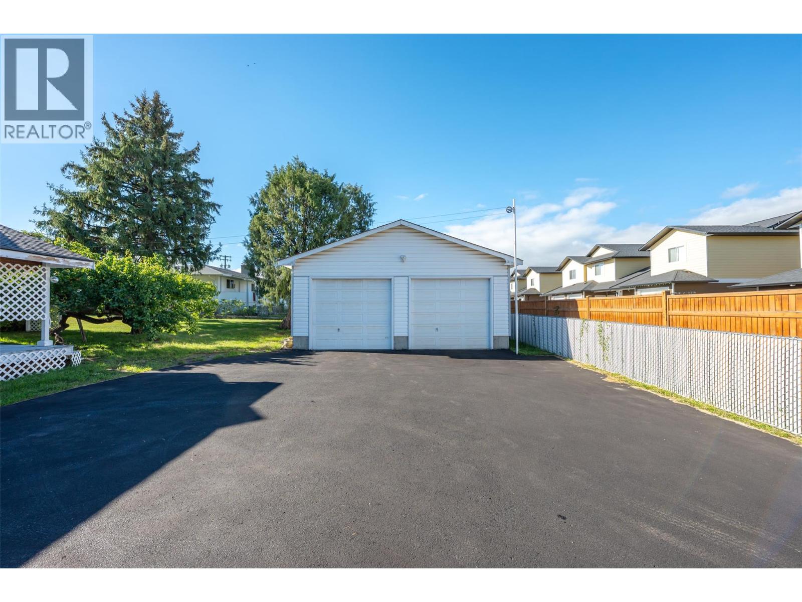 525 Skagit Avenue, Oliver, British Columbia  V0H 1T0 - Photo 38 - 10401189