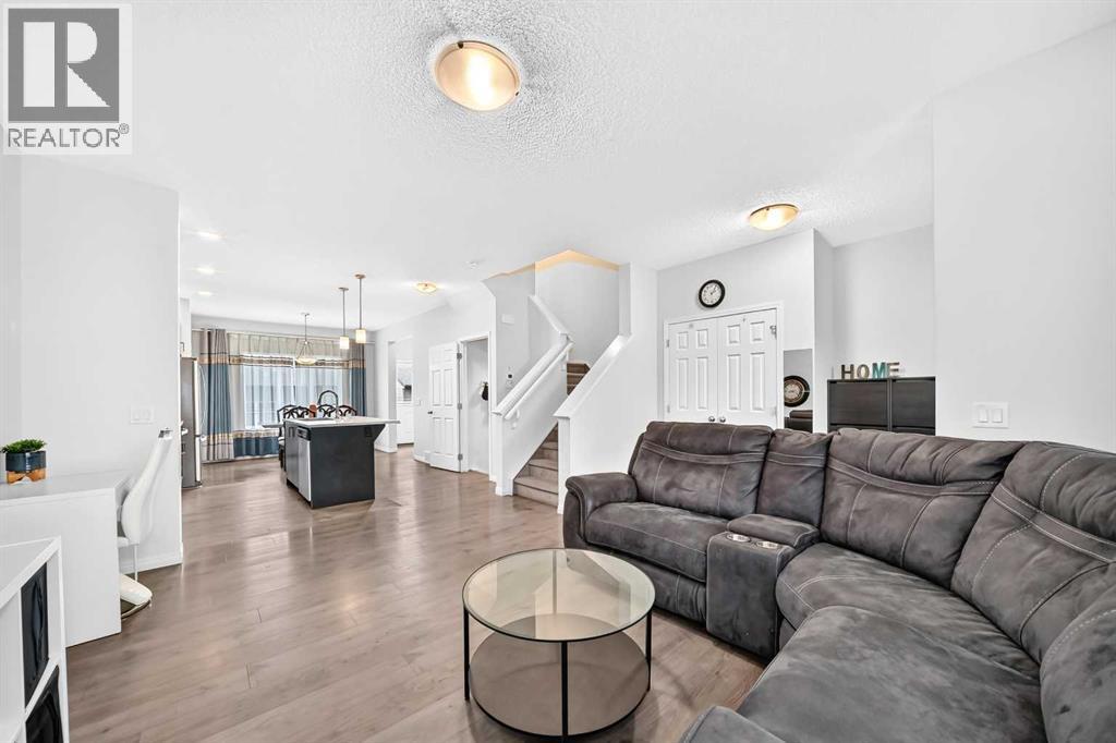 246 Walgrove Terrace SE photo 10