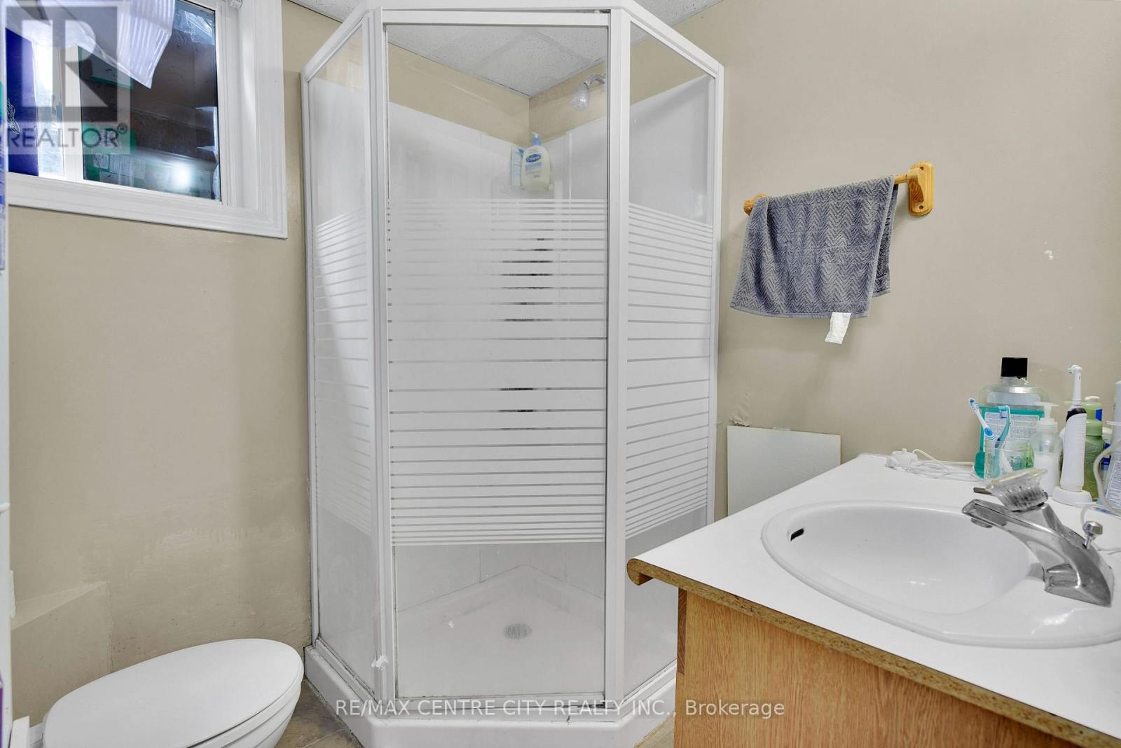 2 Saunby Street, London North, Ontario  N6G 1A1 - Photo 41 - X13818204
