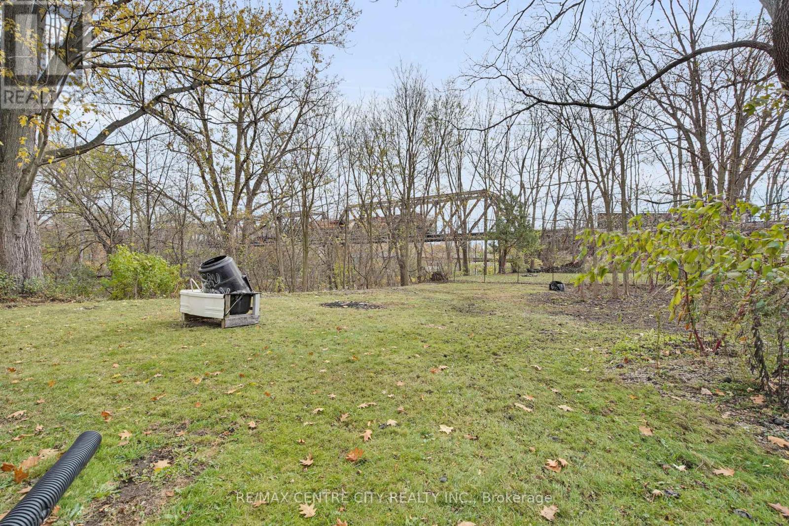 2 Saunby Street, London North, Ontario  N6G 1A1 - Photo 42 - X13818204