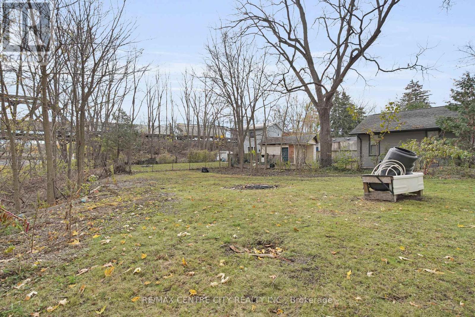 2 Saunby Street, London North, Ontario  N6G 1A1 - Photo 43 - X13818204