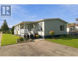 29 REDFORD DRIVE, South Huron, Ontario