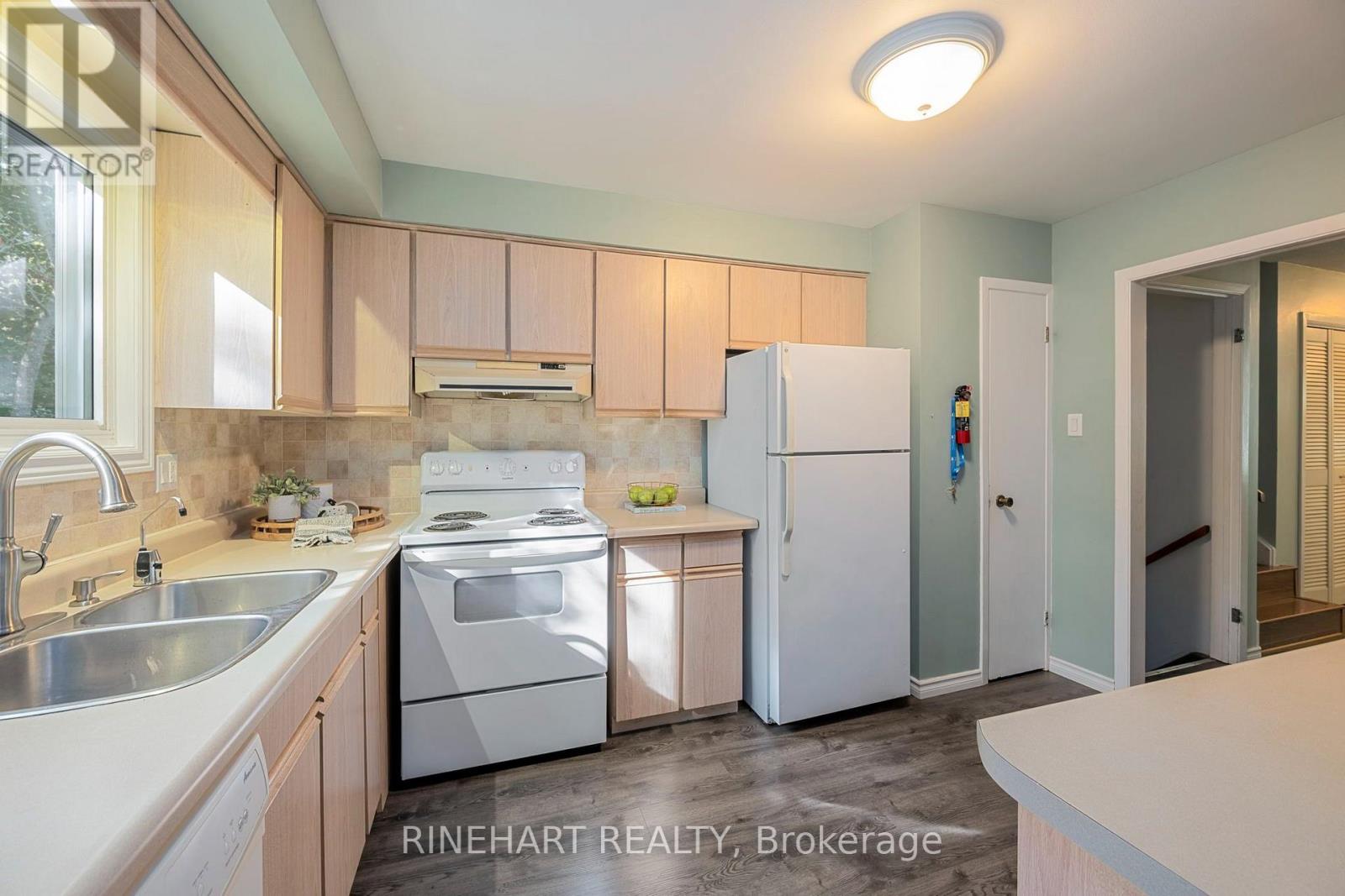 140 Paperbirch Crescent, London North, Ontario  N6G 1L7 - Photo 10 - X13818312