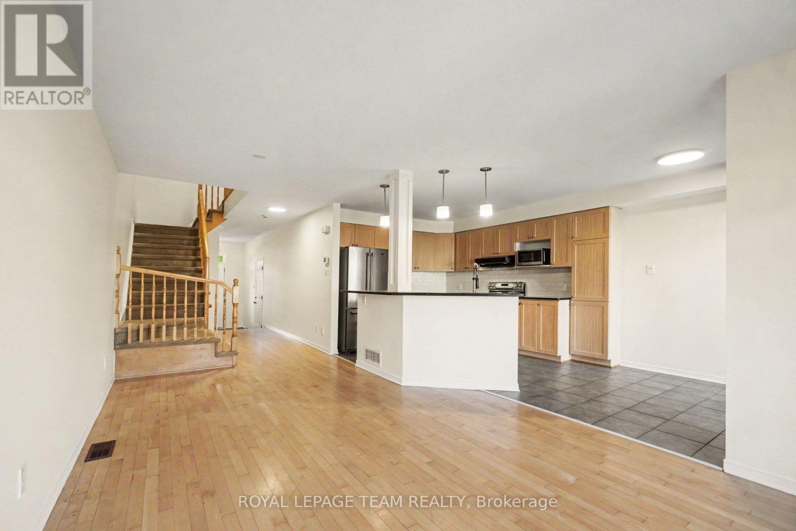 4419 Goldeneye Way, Ottawa, Ontario  K1V 2J3 - Photo 5 - X13818132